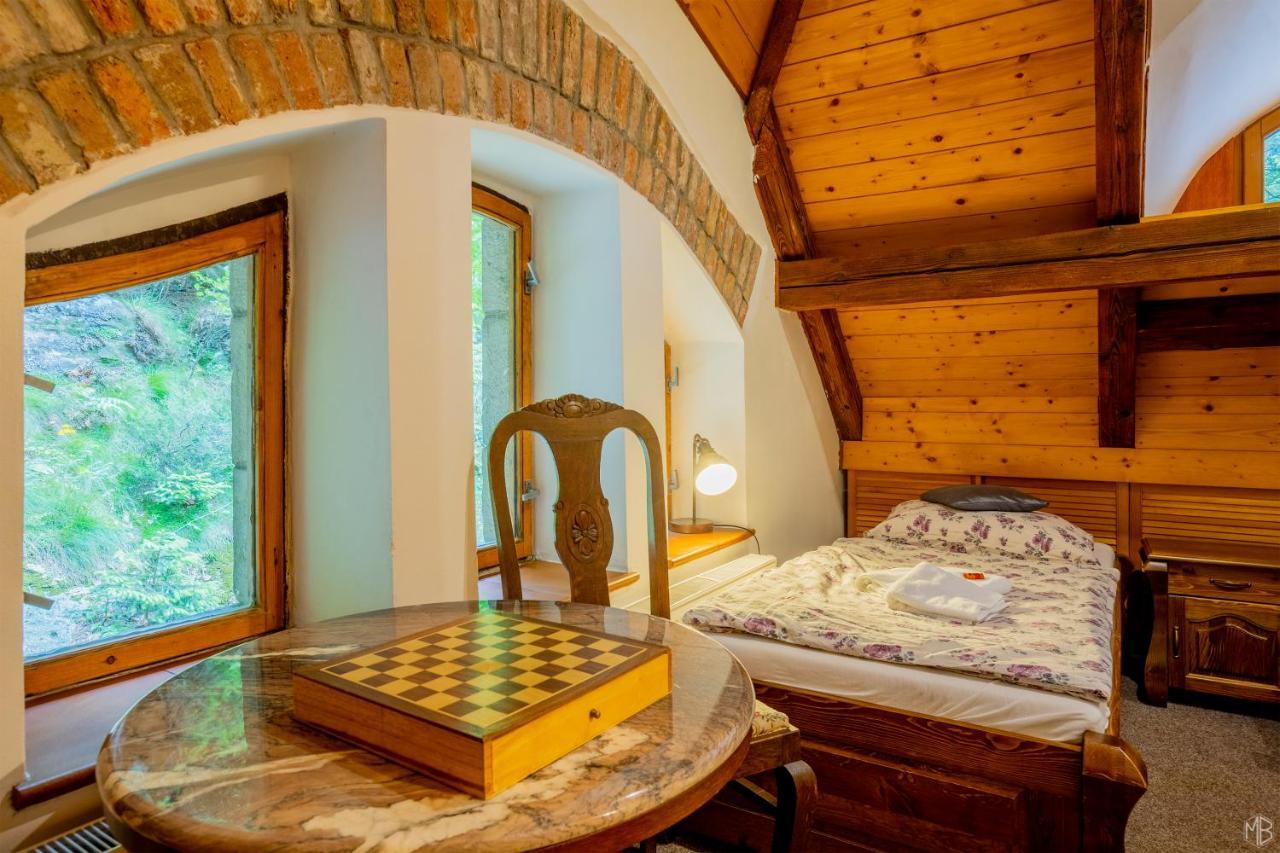 Stara Plynarna Hotell Hřensko Eksteriør bilde