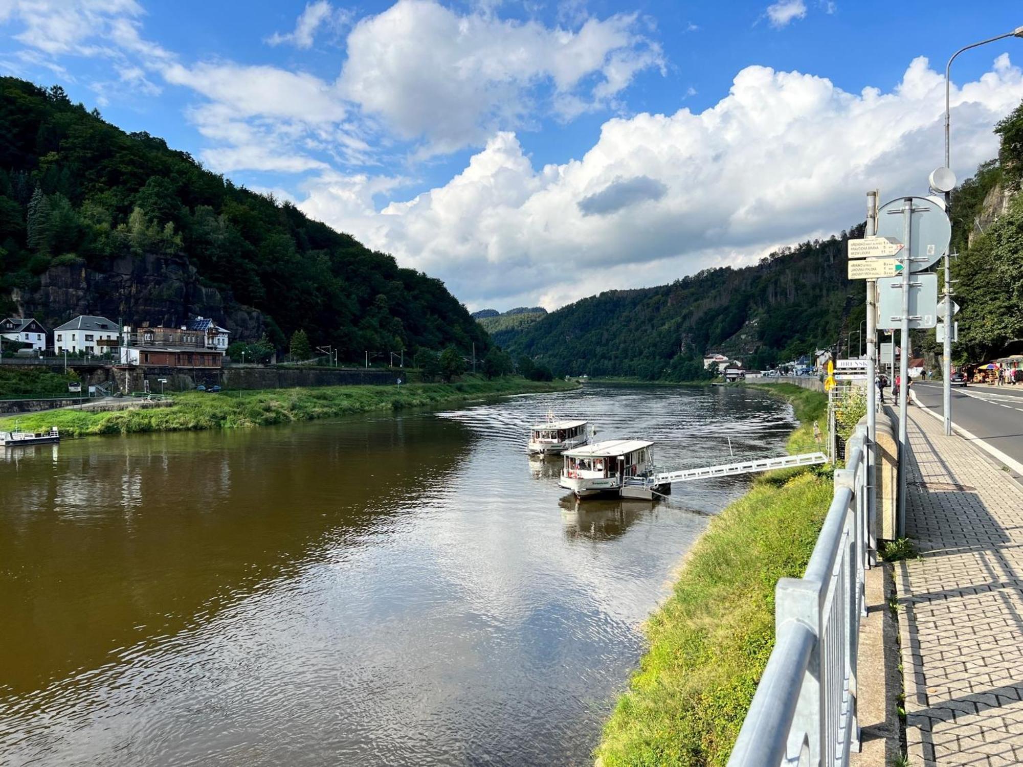Stara Plynarna Hotell Hřensko Eksteriør bilde